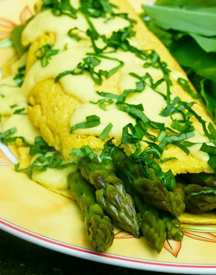Grüner Spargel mit fettarmer Sauce Hollandaise