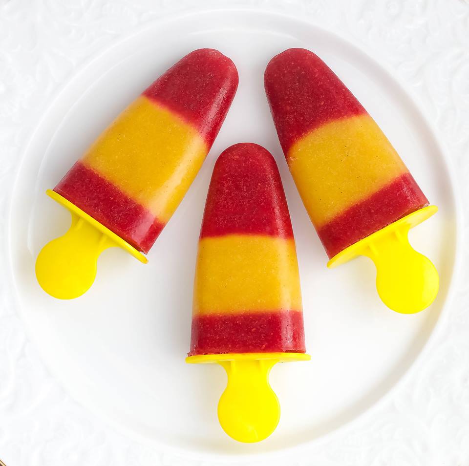Stieleis mit Erdbeere Chia und Mango Chai