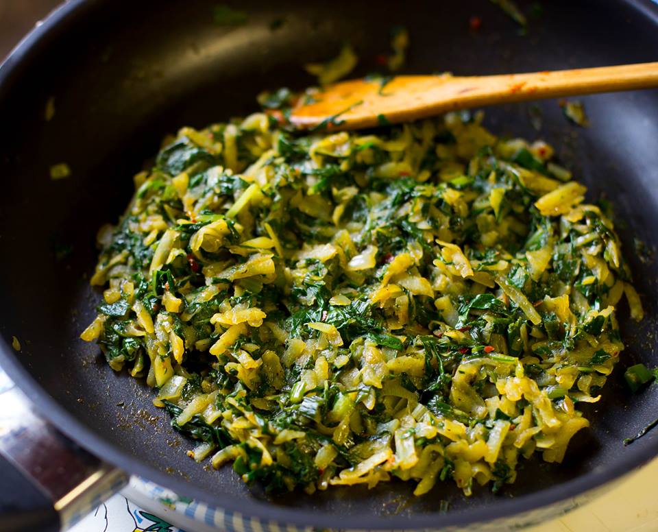 Manti Rezept mit Joghurt-Paprika-Soße - vegan & lecker