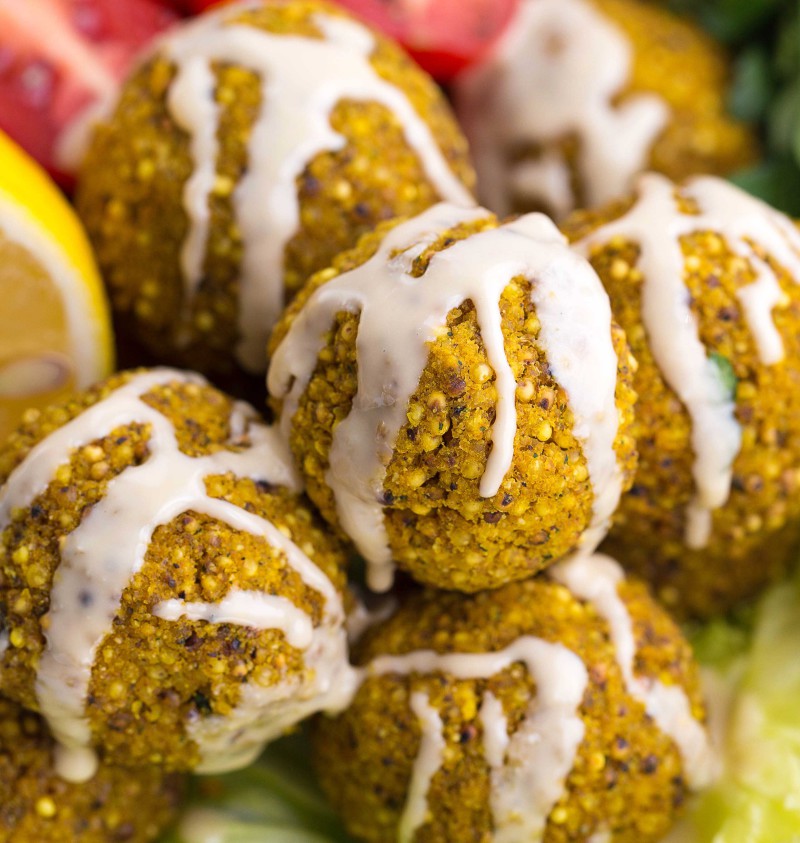 Gebackene Falafel mit Hirse