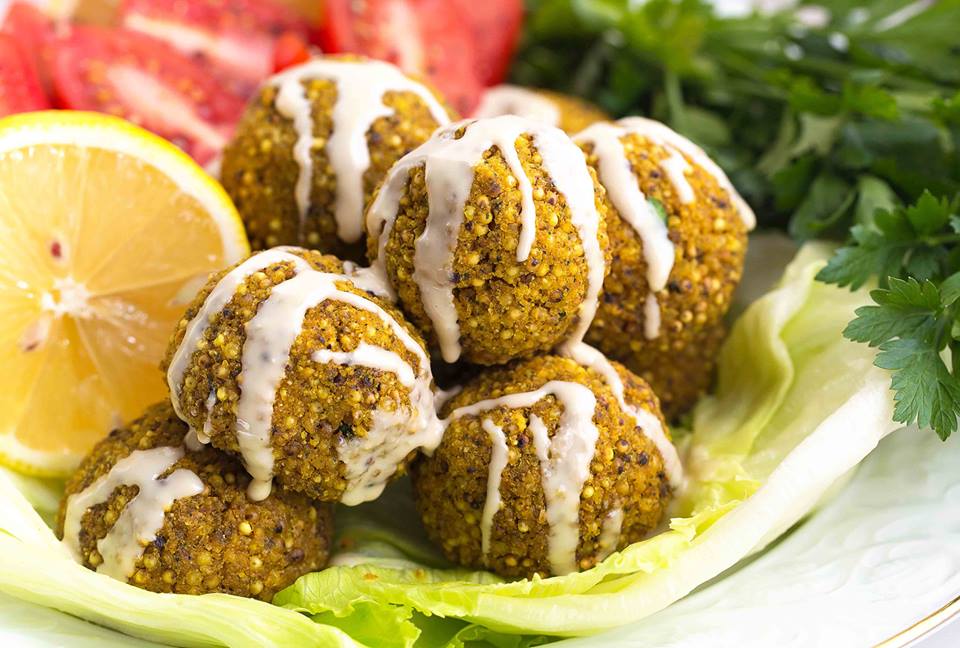 Gebackene Falafel mit Hirse