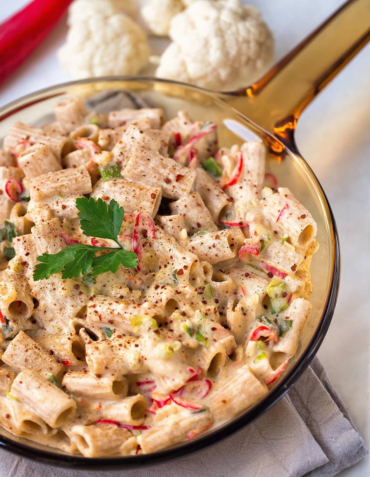 Vegane Pasta Alfredo mit Blumenkohl